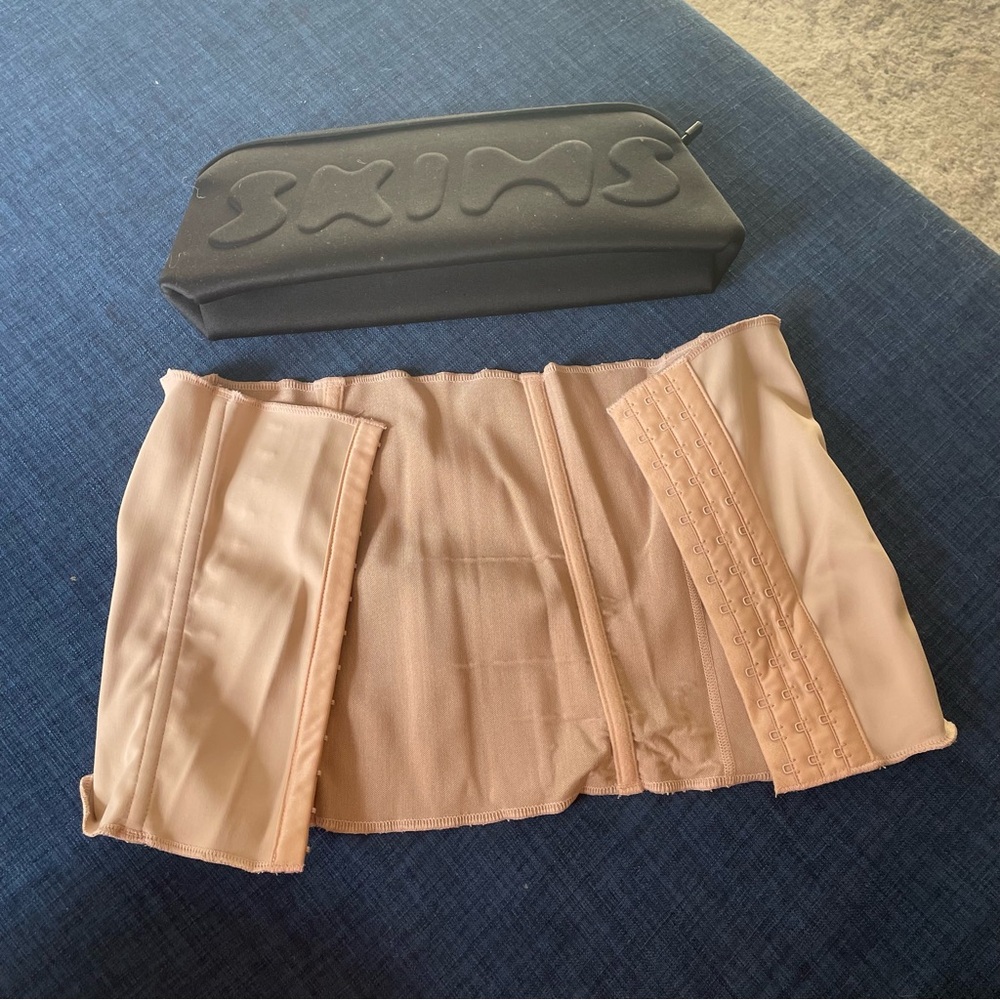 Skims Waist Trainer